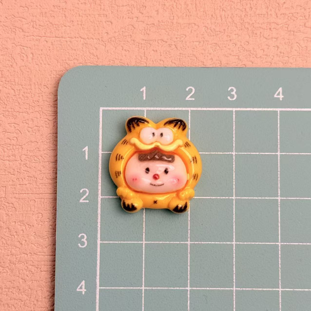 가필드 만화 캐릭터의 귀여운 피규어 50개 세트, 레진 - Resin Crafts Diy 리뷰 및 가격